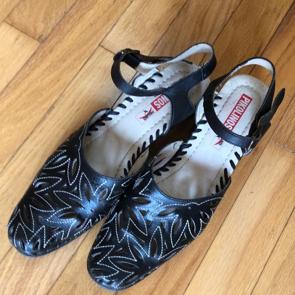 PIKOLINOS Shoes - 🖤Adorable Pikolinos black leather shoes🖤